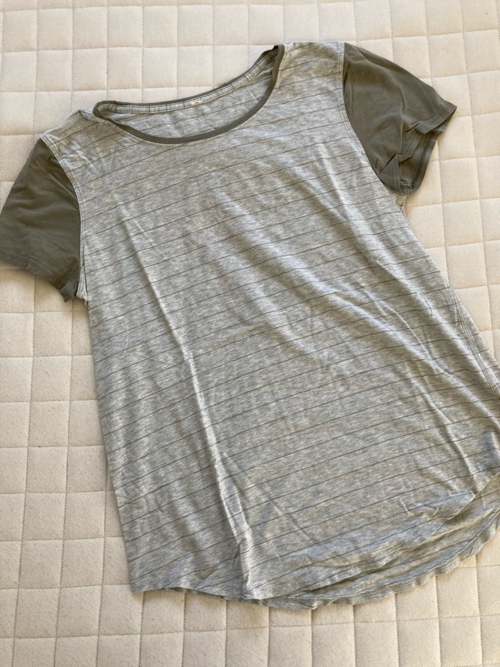 Lululemon Athletica Women’s Grey Striped Tee with Olive Sleeves - Size S